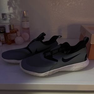 Nike Flexrunner athletic shoes